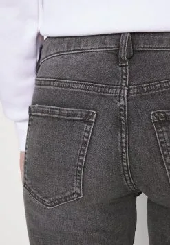 Edc By Esprit Jeans Straight Leg - Grey Medium Wash 11 Edc By Esprit Jeans Straight Leg - Grey Medium Wash -ESPRIT Butikk 34e113bcf537448186338f87814cf69c