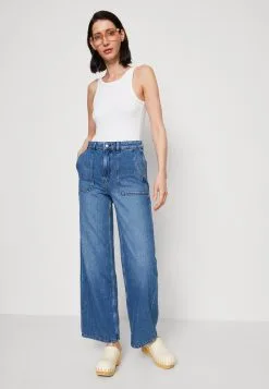 ESPRIT Jeans Relaxed Fit - Blue Medium Wash -ESPRIT Butikk 405d2a00d3484ef6ab0b4ce6cb15903d