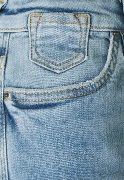 Edc By Esprit Jeansshorts - Blue Light Wash 7 Edc By Esprit Jeansshorts - Blue Light Wash -ESPRIT Butikk 4cbd74ebdaf246aeb7483c19b191bf3d