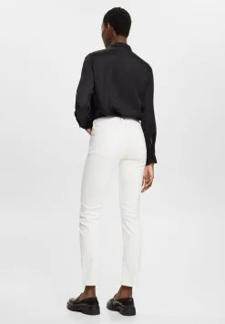 ESPRIT Medium Rise - Jeans Slim Fit - Off White 11 ESPRIT Medium Rise - Jeans Slim Fit - Off White -ESPRIT Butikk 50db37a170ed461e8979035fd15c4722