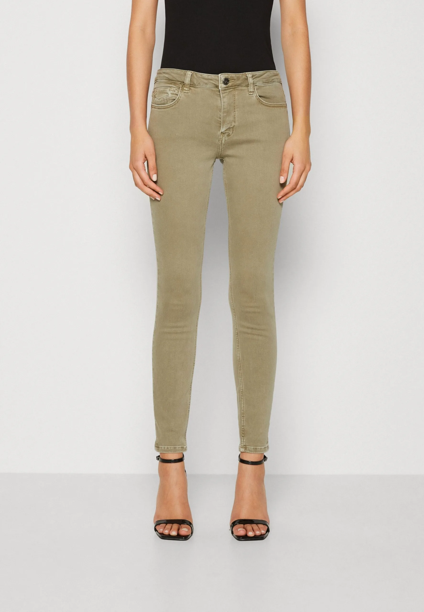 ESPRIT Jeans Skinny Fit - Light Khaki 3 ESPRIT Jeans Skinny Fit - Light Khaki