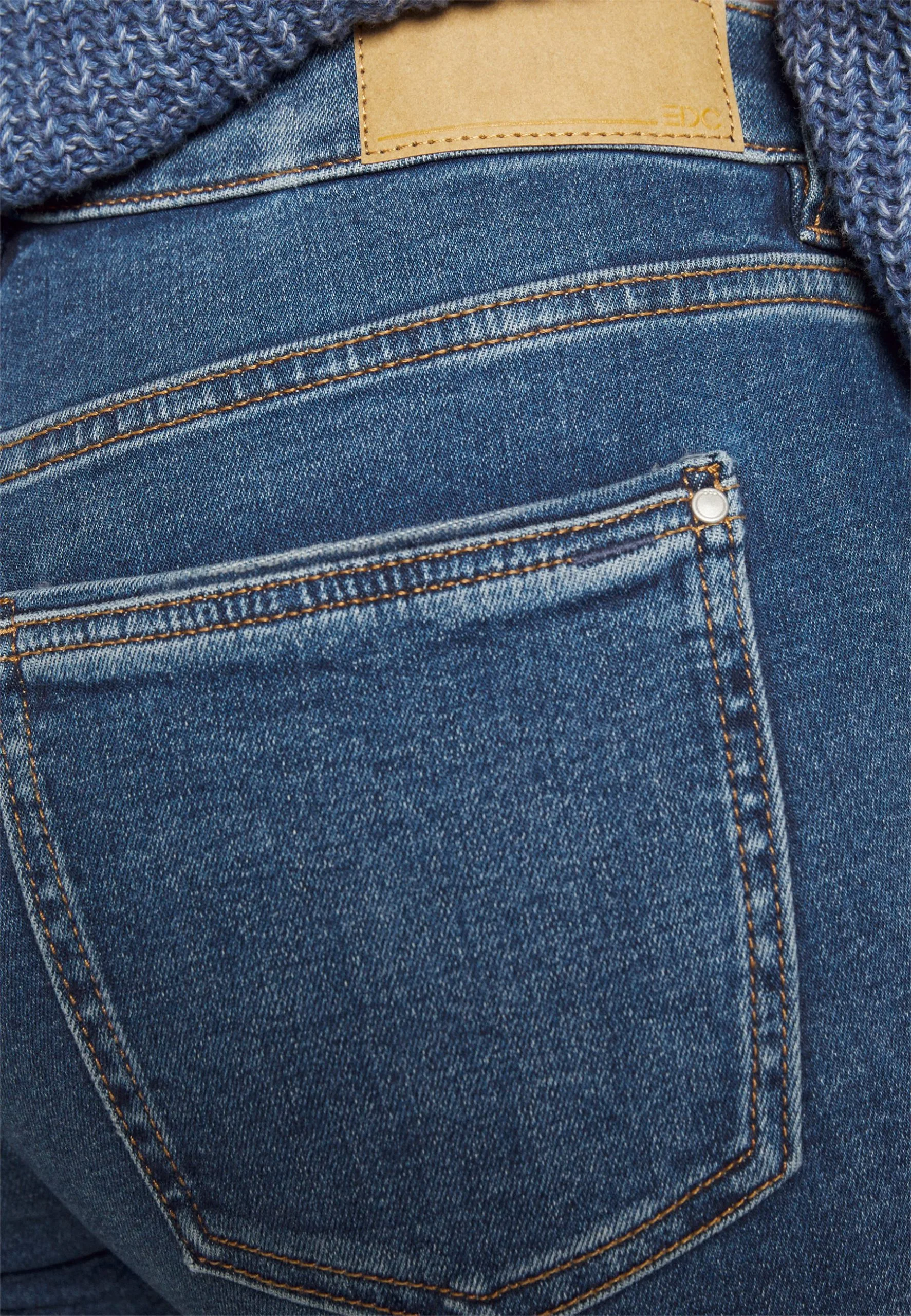 Edc By Esprit Medium Rise High Stretch - Jeans Slim Fit - Blue Dark Wash 8 Edc By Esprit Medium Rise High Stretch - Jeans Slim Fit - Blue Dark Wash - Bilde 6