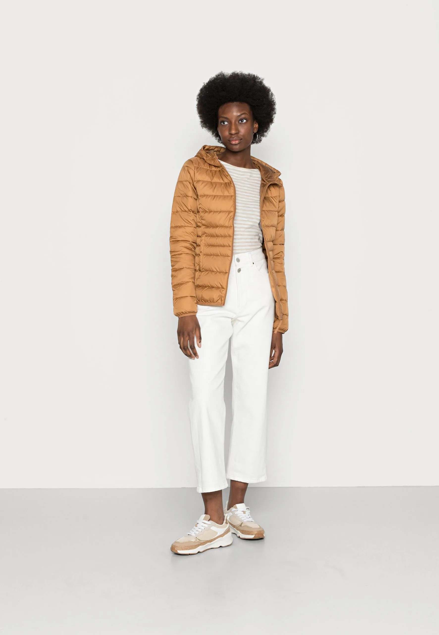 ESPRIT Pants- Jeans Relaxed Fit - Off White 4 ESPRIT Pants- Jeans Relaxed Fit - Off White - Bilde 2