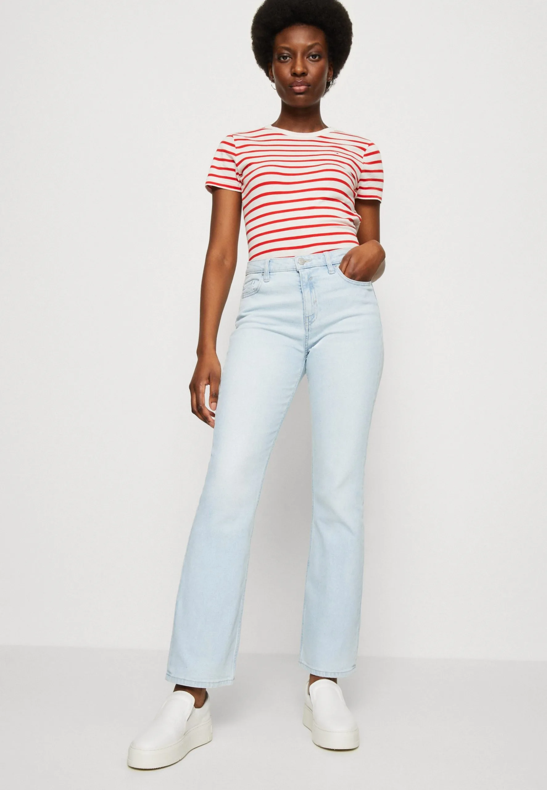 ESPRIT High Rise - Jeans Bootcut - Blue Bleached 6 ESPRIT High Rise - Jeans Bootcut - Blue Bleached - Bilde 4