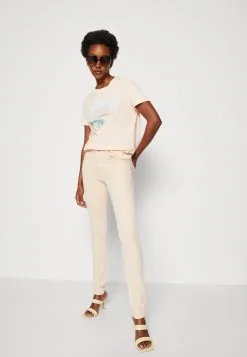 ESPRIT Jeans Skinny Fit - Pastel Pink 11 ESPRIT Jeans Skinny Fit - Pastel Pink -ESPRIT Butikk 6fb96ebc3d32401e99c40317670e009b