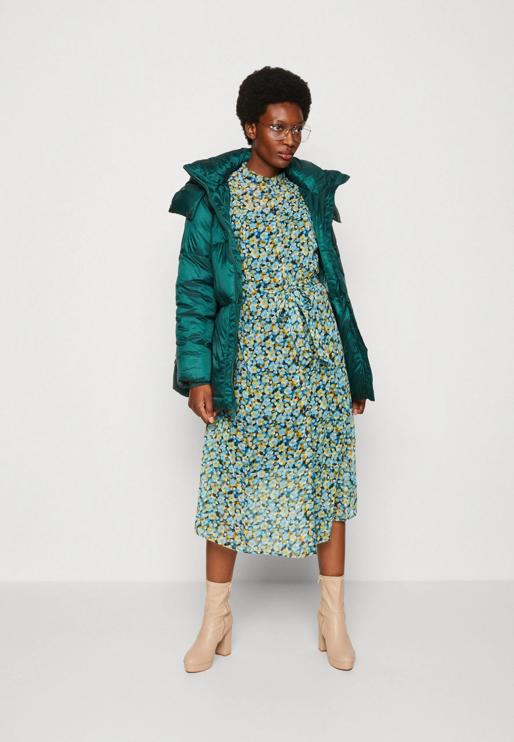 ESPRIT Skjortekjole - Turquoise 4 ESPRIT Skjortekjole - Turquoise - Bilde 2