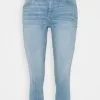 Edc By Esprit Capri - Jeansshorts - Blue Light Wash -ESPRIT Butikk 8398e53a793c43c4a76e396fd427b33e