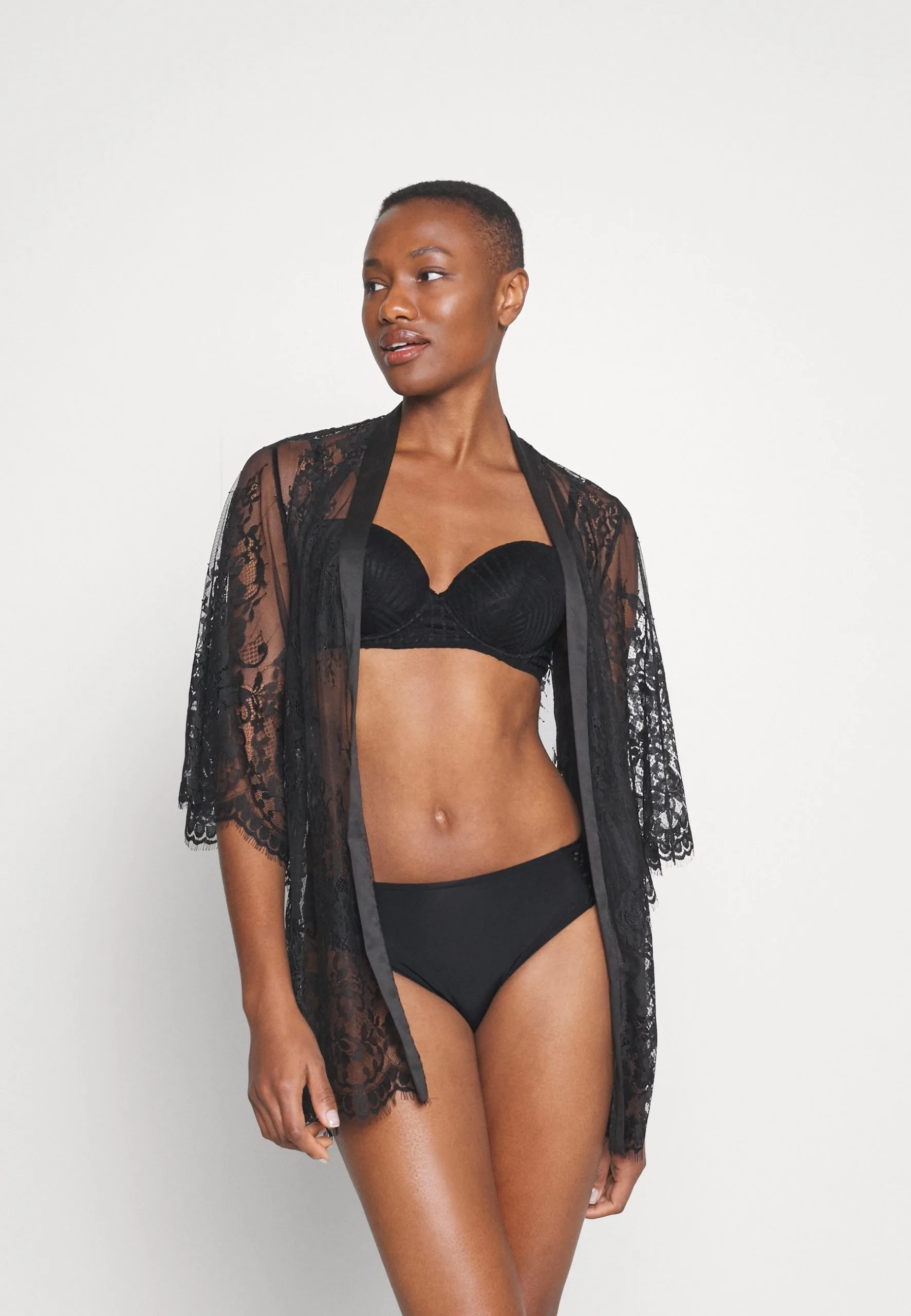 ESPRIT Seasonal Classic Fit Padded - Bøyle-Bh - Black 4 ESPRIT Seasonal Classic Fit Padded - Bøyle-Bh - Black - Bilde 2