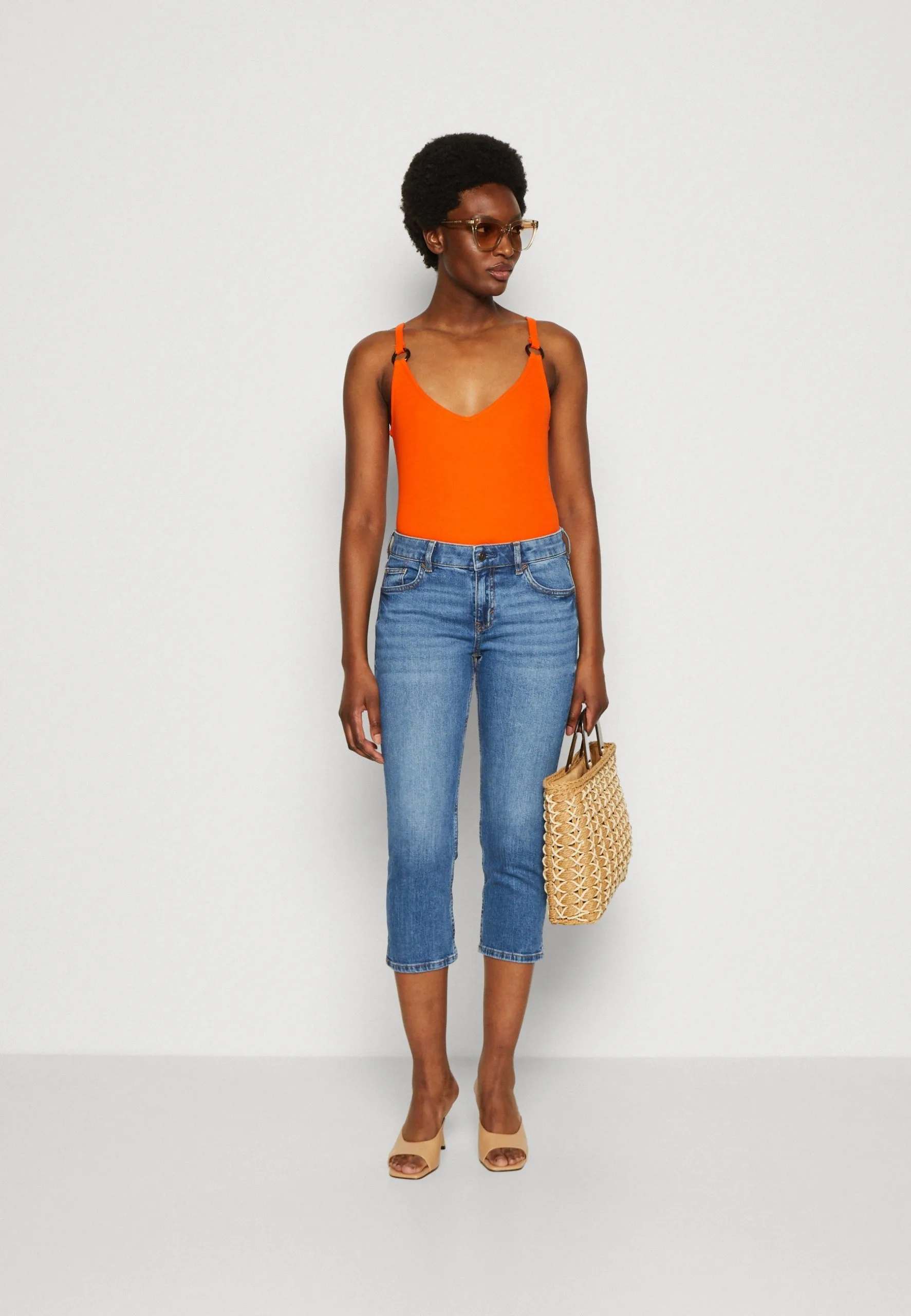 ESPRIT Capri - Jeansshorts - Blue Medium Wash 4 ESPRIT Capri - Jeansshorts - Blue Medium Wash - Bilde 2