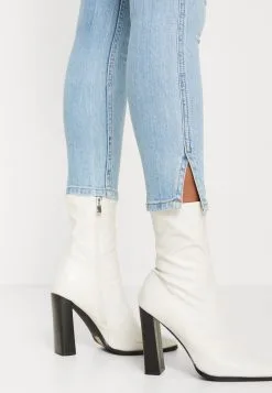 Edc By Esprit Jeans Skinny Fit - Blue Bleached 11 Edc By Esprit Jeans Skinny Fit - Blue Bleached -ESPRIT Butikk aac8ba598d894273be0cb806b726fc88