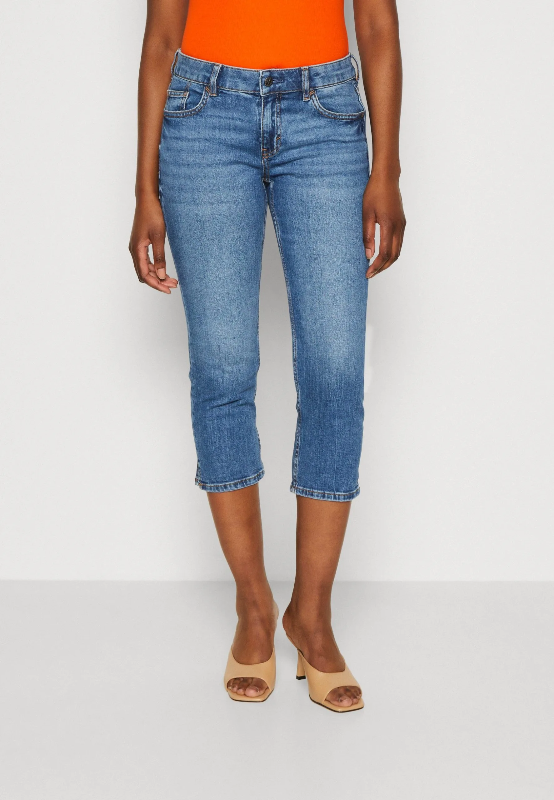 ESPRIT Capri - Jeansshorts - Blue Medium Wash 3 ESPRIT Capri - Jeansshorts - Blue Medium Wash