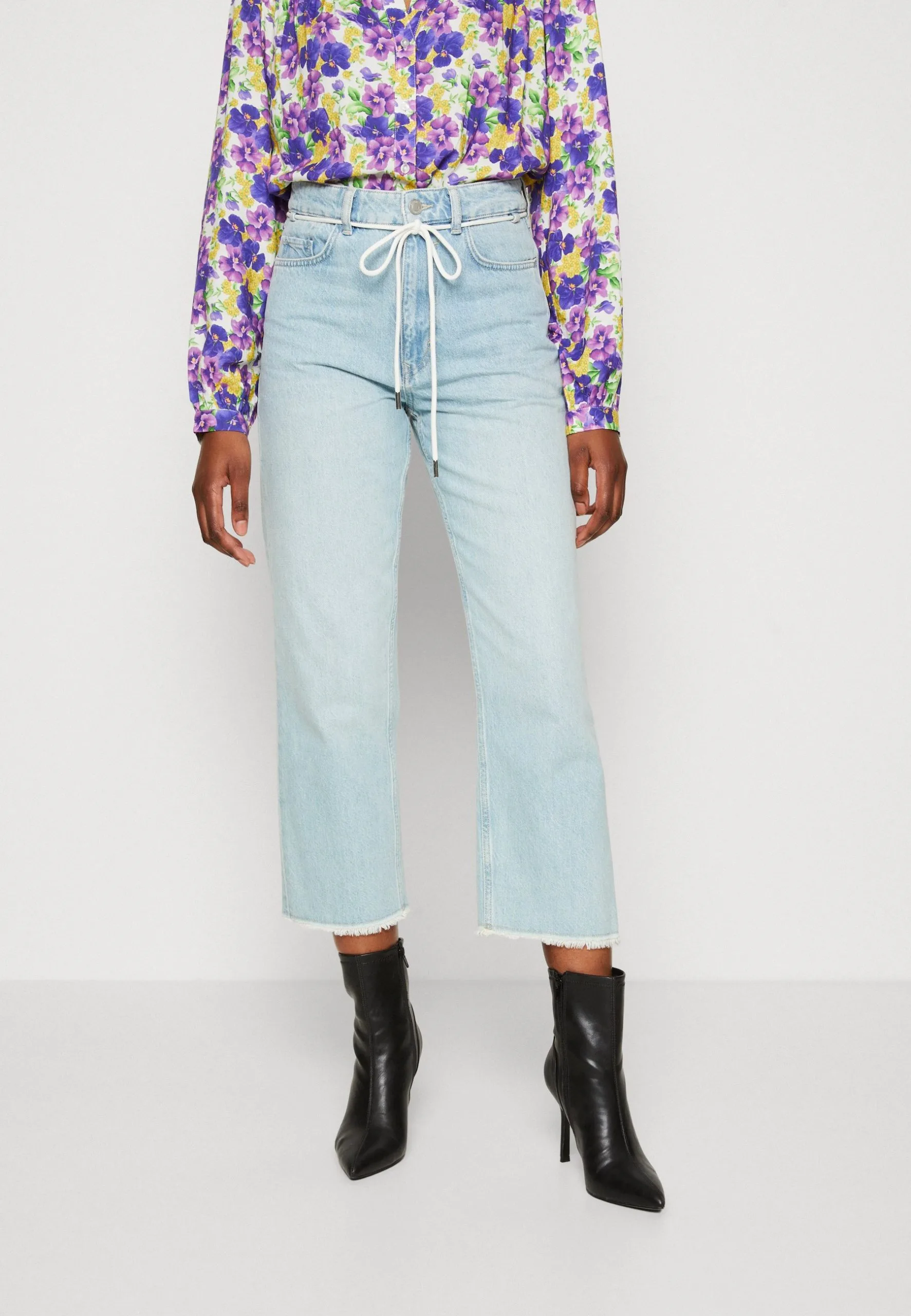 ESPRIT Sus Dad - Jeans Straight Leg - Blue Bleached 3 ESPRIT Sus Dad - Jeans Straight Leg - Blue Bleached