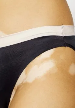 ESPRIT Colorblock Mini Brief - Underbukse - Black 13 ESPRIT Colorblock Mini Brief - Underbukse - Black -ESPRIT Butikk c3a2d0b9fdbb4697b1c2b6120f48ea35