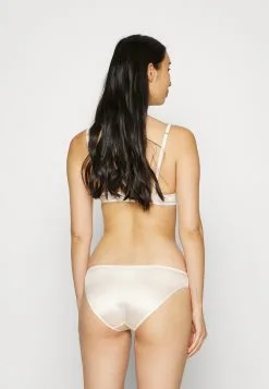 ESPRIT Solid The Timeless Fit Sexy Padded Bra - Bøyle-Bh - Sand 9 ESPRIT Solid The Timeless Fit Sexy Padded Bra - Bøyle-Bh - Sand -ESPRIT Butikk c56fd925a2b449d29c5065cd22d23486