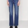 ESPRIT High Rise - Jeans Bootcut - Blue Medium Wash 1 ESPRIT High Rise - Jeans Bootcut - Blue Medium Wash -ESPRIT Butikk c779fef8f0ab4e2daa4279311f8302b5