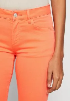 ESPRIT Capri - Jeansshorts - Coral Orange 11 ESPRIT Capri - Jeansshorts - Coral Orange -ESPRIT Butikk e4ac73b2735942d99a60b2ab0104a9fa
