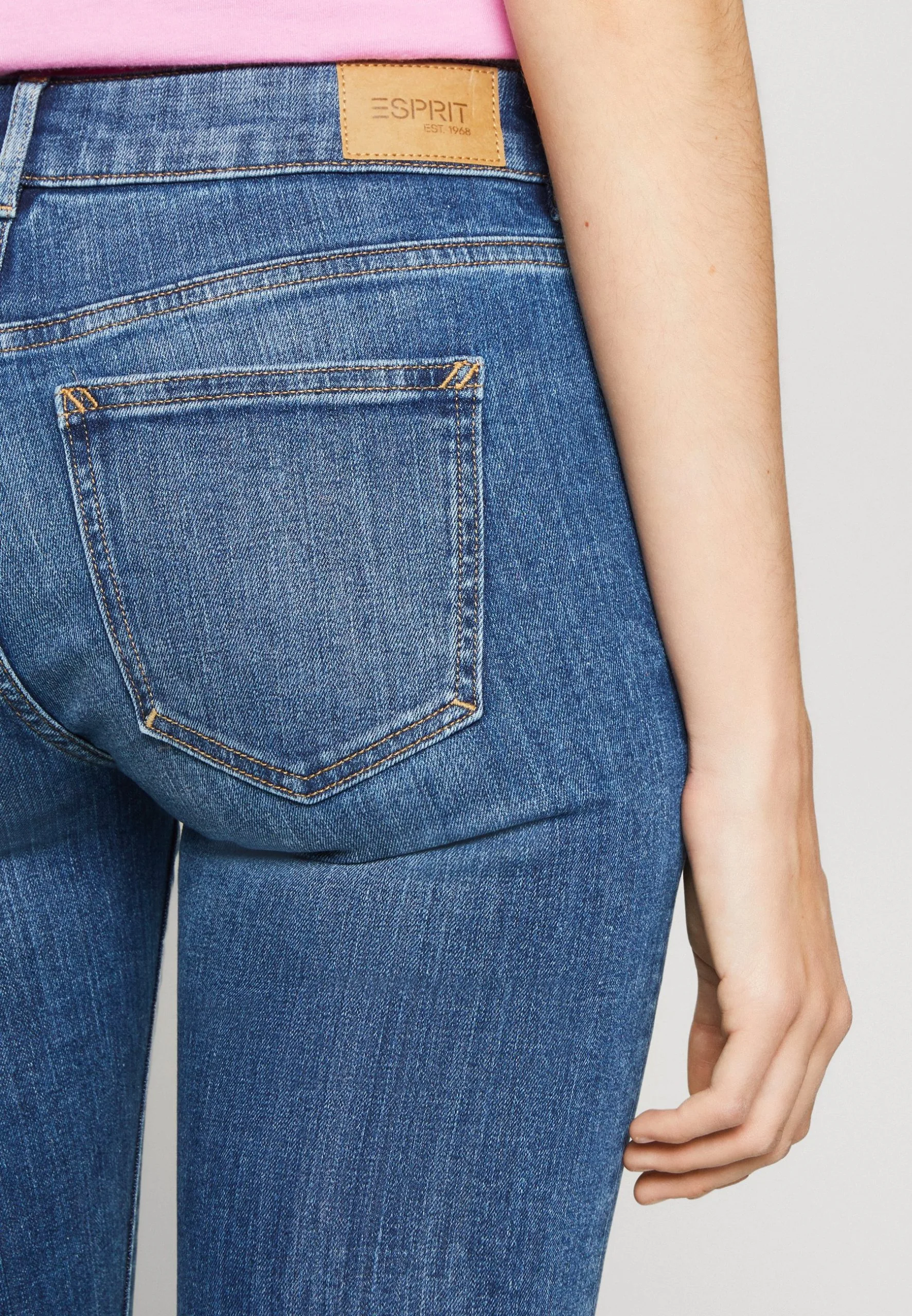 ESPRIT Jeans Slim Fit - Saluda Mid Blue 8 ESPRIT Jeans Slim Fit - Saluda Mid Blue - Bilde 6