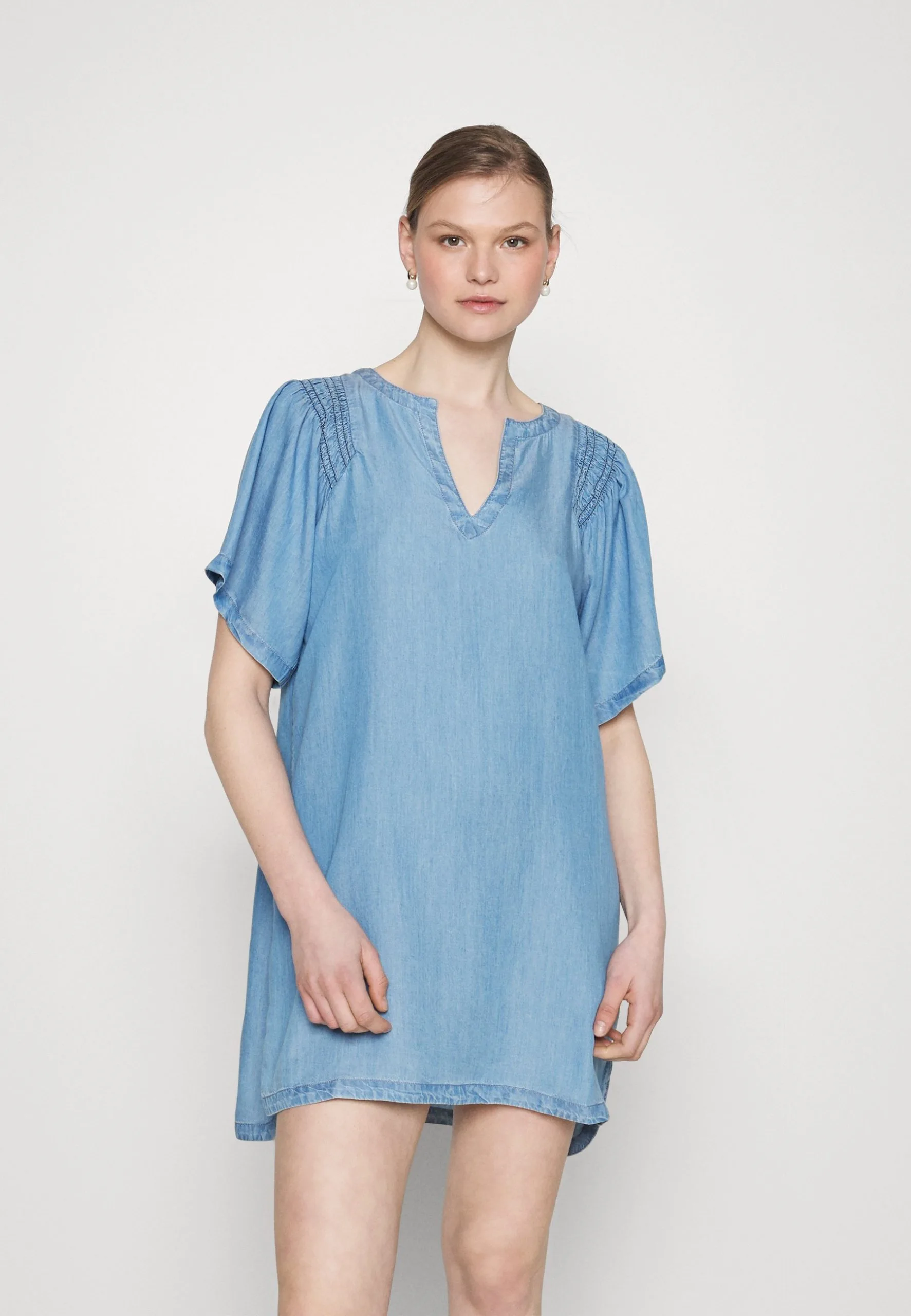 ESPRIT Clt Clt - Dongerikjole - Blue Medium Wash 3 ESPRIT Clt Clt - Dongerikjole - Blue Medium Wash