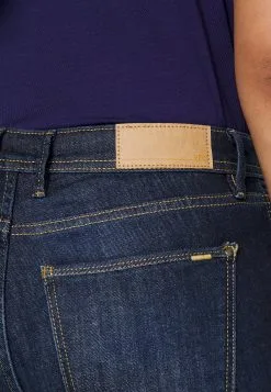 Edc By Esprit Low Rise - Jeans Straight Leg - Blue Dark Wash 11 Edc By Esprit Low Rise - Jeans Straight Leg - Blue Dark Wash -ESPRIT Butikk efc748ad4a6546059a02a55d4ebe54b4