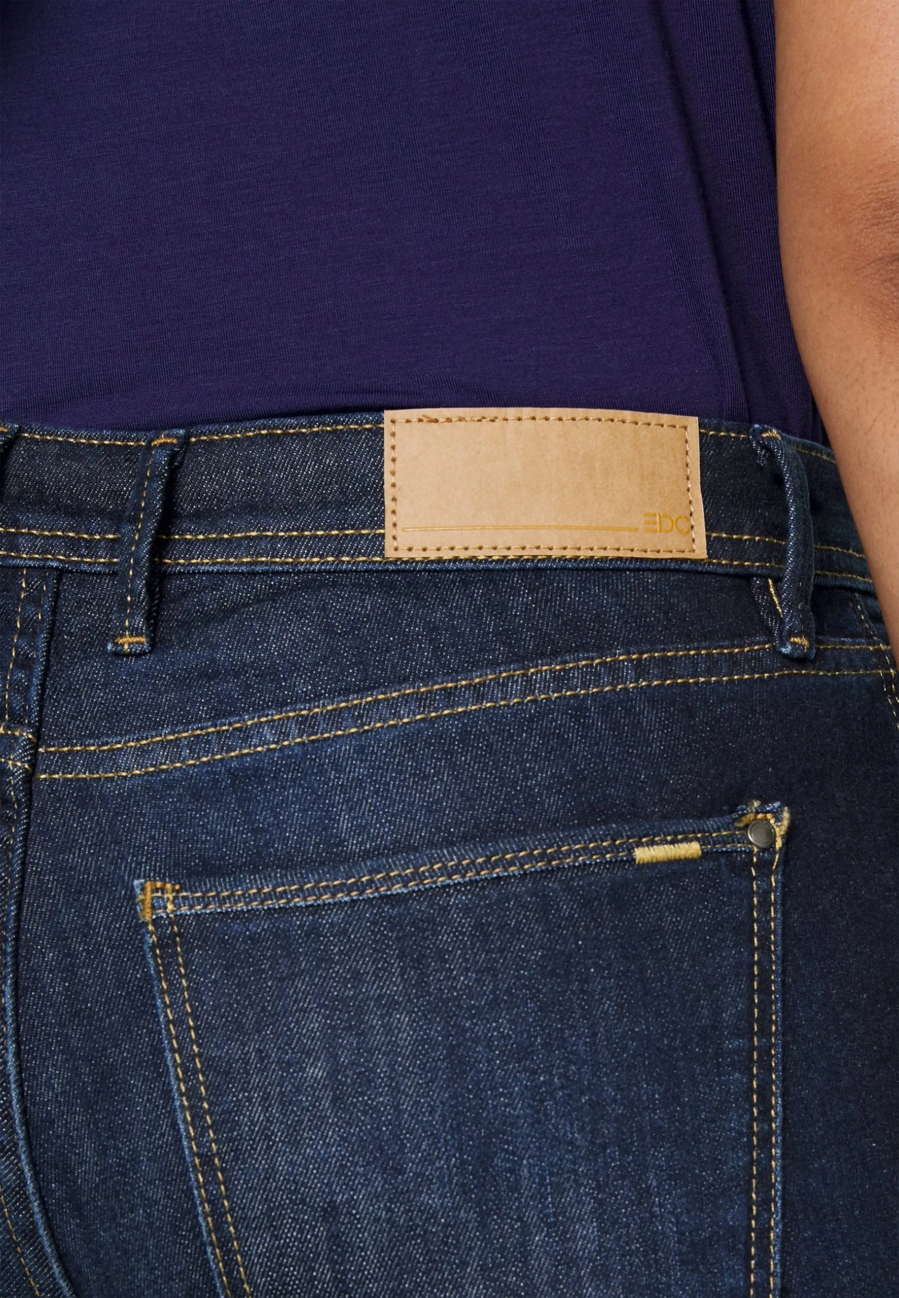 Edc By Esprit Low Rise - Jeans Straight Leg - Blue Dark Wash 7 Edc By Esprit Low Rise - Jeans Straight Leg - Blue Dark Wash - Bilde 5