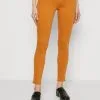 ESPRIT Jeans Skinny Fit - Caramel