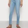 ESPRIT Medium Rise - Jeans Skinny Fit - Blue Light Wash 2 ESPRIT Medium Rise - Jeans Skinny Fit - Blue Light Wash -ESPRIT Butikk f54ec639eb034959b7df3cb0147878c6