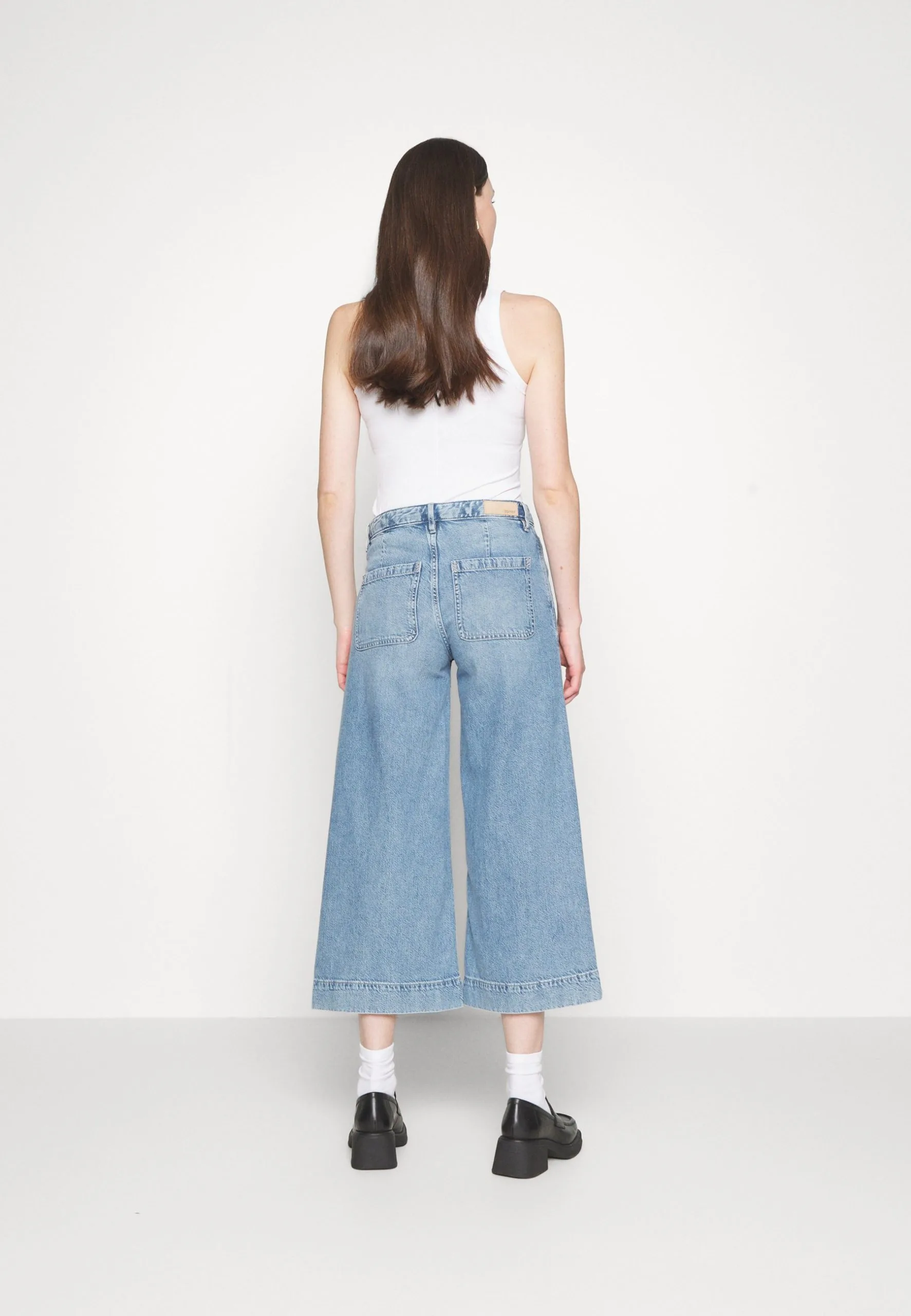 ESPRIT Clt Mr Culotte - Flared Jeans - Blue Light Wash 6 ESPRIT Clt Mr Culotte - Flared Jeans - Blue Light Wash - Bilde 4